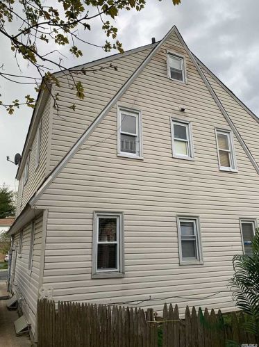 1109 Long Beach Rd, Hempstead, NY 11550-7932