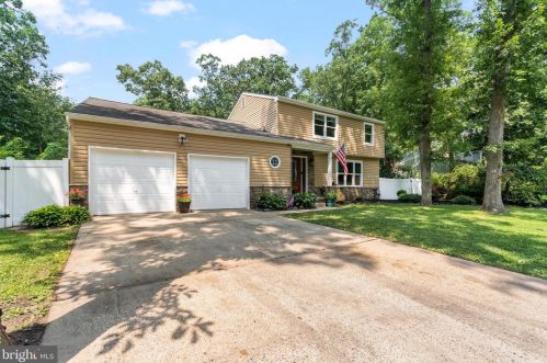 26 Villa Dr, Berlin Boro, NJ 08009-9629