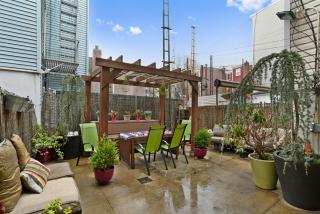 358 Leonard St, Brooklyn, NY 11211-2316