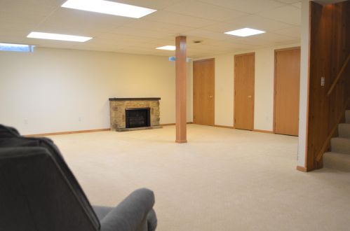 8029 18 Ave, Kenosha WI 53143-1631 exterior