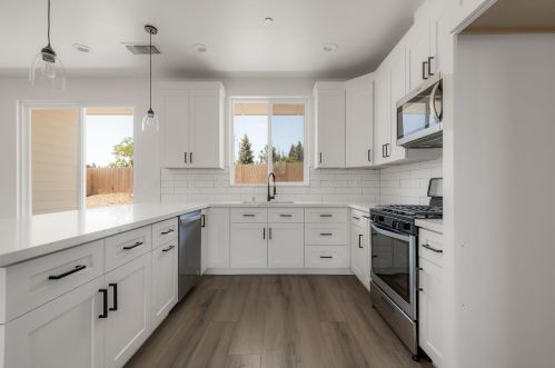 6081 Maxwood Dr, Paradise CA  95969-4348 exterior