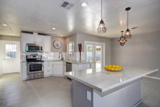 8707 Edward Ave, Scottsdale, AZ 85250-5723