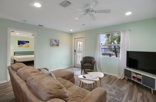 16648 8th Ave, Delray Beach, FL 33444-2259