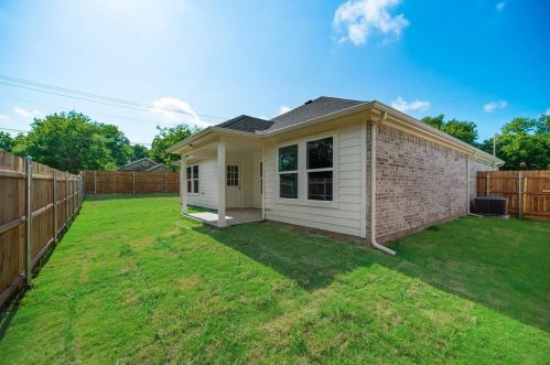 3425 Gillespie St, Greenville TX  75401-2630 exterior