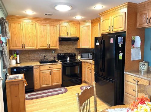 474 Darwen Dr, Panamoka, NY 11961-1231