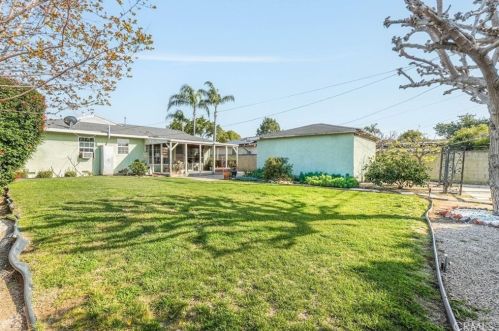 9131 Garnish Dr, Downey CA  90240-3038 exterior