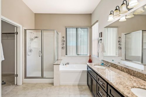 9247 Brown Rd, Elk Grove CA  95624-3917 exterior