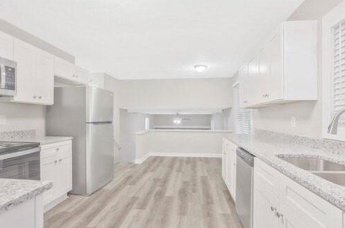 415 Raven Springs Trl, Stone Mountain GA  30087-4829 exterior