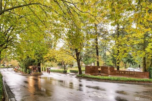 10821 Glen Acres Dr, Seattle WA 98168-5511 exterior