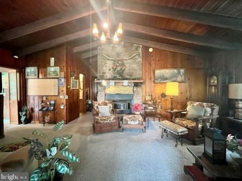 319 Lake Dr, Richmond National Battlefiel VA  22835-2752 exterior