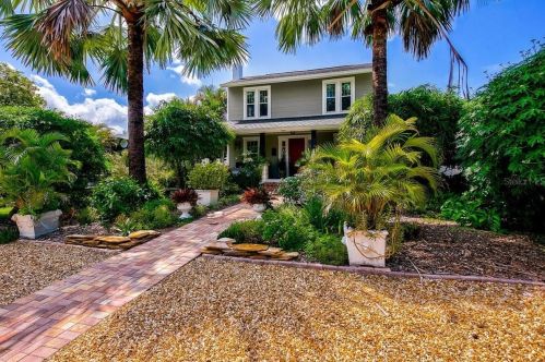 4226 7th Ave, Saint Petersburg, FL 33713-6326