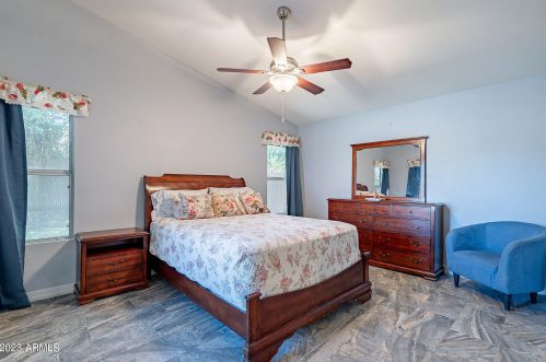 12245 41st Ave, Phoenix AZ 85029-2947 exterior