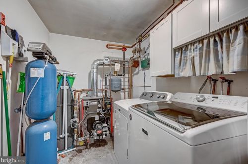 1497 Sweetbriar Ln, Lansdale PA 19446-3240 exterior