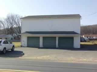 825 Main St, Bally, PA 19503-9631