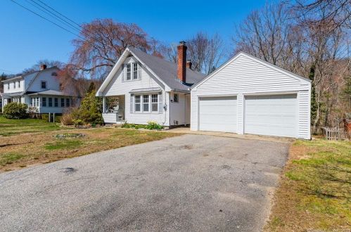 37 Old Colchester Rd, Quaker Hill, CT 06375-1021