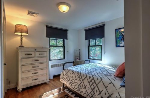 28 Tower St, Milford CT  06460-3213 exterior