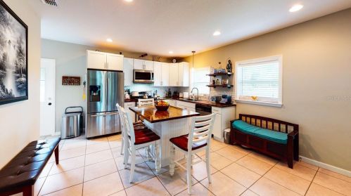861 Avenue H, Winter Haven FL  33881-4252 exterior