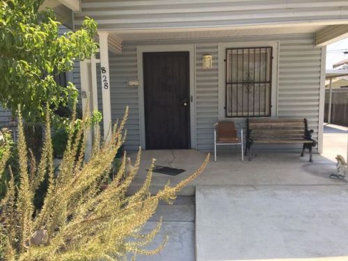 828 Arthur Ave, Fresno, CA 93728-2951