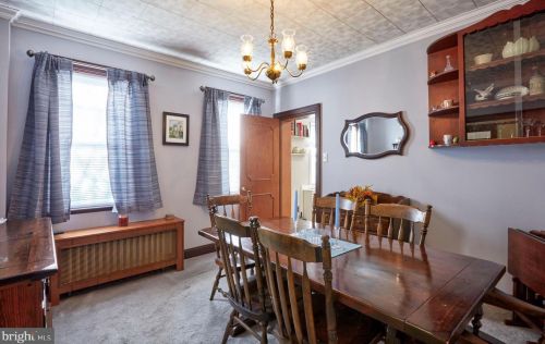 125 Slack Ave, Trenton NJ  08648-4303 exterior