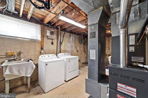 2506 Yellowstone Rd, Riverton NJ  08077-3164 exterior