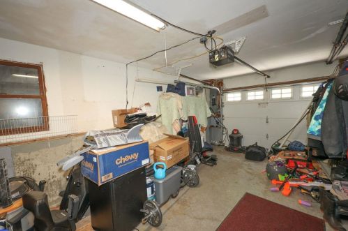 18 Hunter Ct, Goffstown NH  03045-1629 exterior