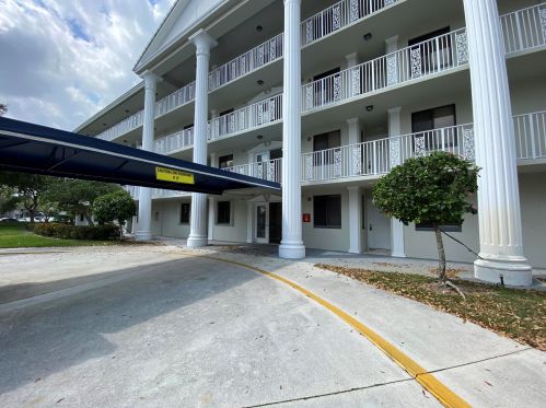 2461 Village Blvd, West Palm Beach, FL 33409-7381