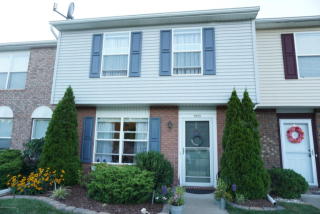 902 Primrose Ct, Pittston, PA 18643-1177