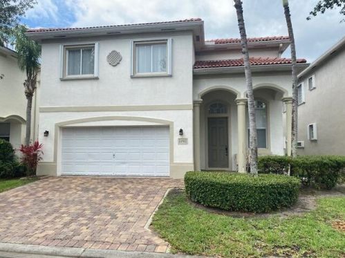 1261 Rosegate Blvd, West Palm Beach, FL 33404-1821