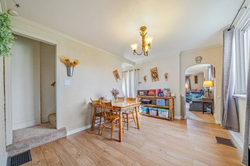 2703 Kansas St, Mckeesport PA  15132-7841 exterior