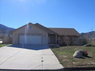 27900 Crofun Rd, Tehachapi, CA 93561-5256