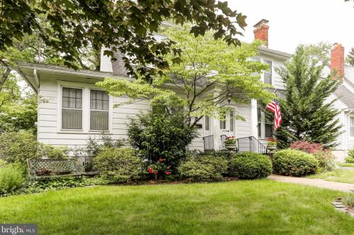 214 17th St, Camp Hill, PA 17011-5509