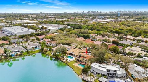 3071 35 St, Hollywood FL 33021-2627 exterior