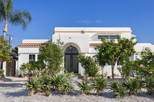 10026 Mattock Ave, Downey, CA 90240-3529