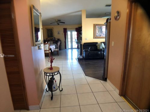 14337 100th Ln, Miami FL  33186-6962 exterior
