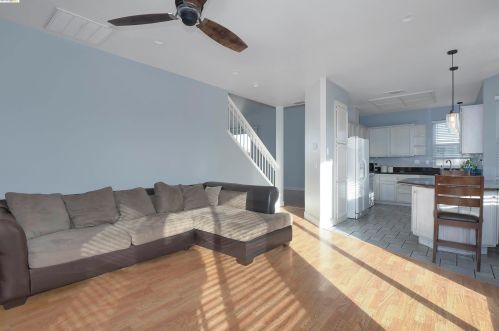 1743 Fairhaven Ct, Oakley CA  94561-3069 exterior