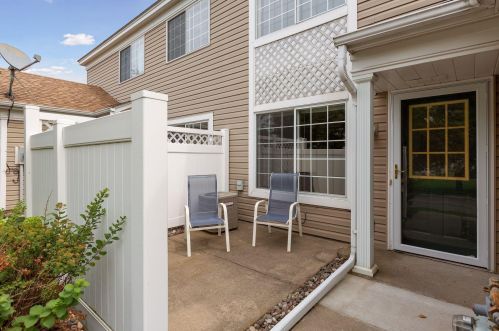 12196 Killdeer St, Minneapolis, MN 55448-7561