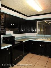 7712 Country Club Dr, Oklahoma City OK  73159-4914 exterior