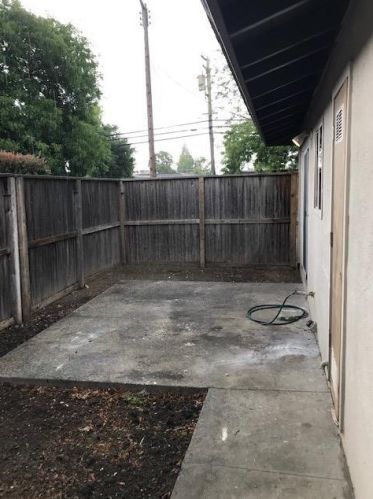 215 Floyd Ave, Modesto CA  95350-2343 exterior