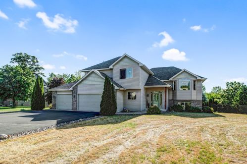 30265 Fox Rd, Stacy, MN 55079-9652