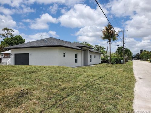 5631 Papaya Rd, West Palm Beach, FL 33413-1858