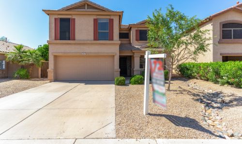 2052 Voyager Dr, Gilbert, AZ 85295-5636