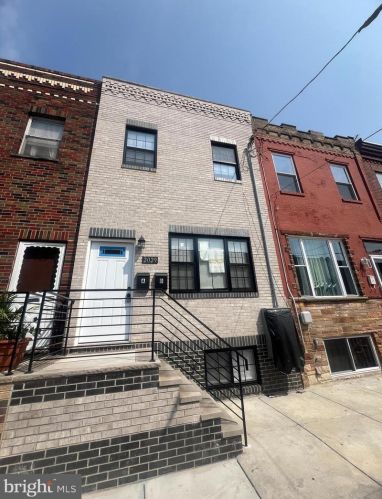 2029 18th St, Philadelphia PA  19121-2347 exterior