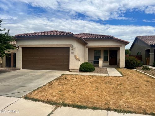 316 Dragon Tree Ave, San Tan Valley AZ  85140-6692 exterior