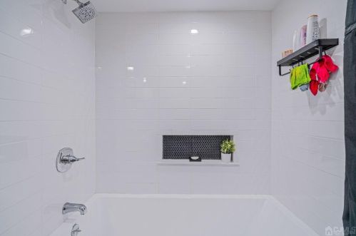 48 Patton Dr, East Brunswick NJ  08816-1130 exterior