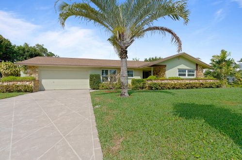 617 Kalmia Dr, West Palm Beach, FL 33403-2109
