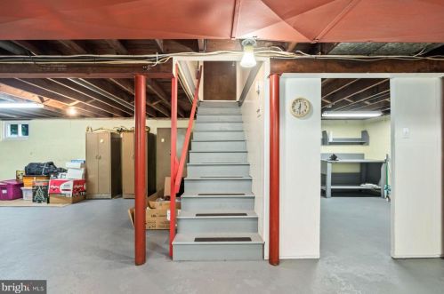 306 Veterans Dr, Palmyra NJ  08065-2319 exterior