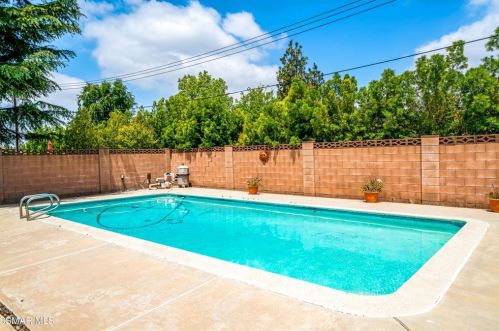 1405 Sorrel St, Simi Valley CA  93065-3338 exterior
