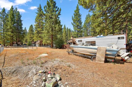 802 Big Bear Blvd, Big Bear City CA  92314-9669 exterior