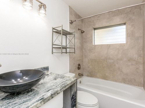 7891 11th St, Hollywood FL 33024-5148 exterior