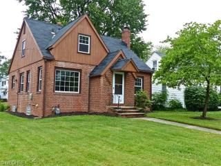 37347 Park Ave, Willoughby, OH 44094-6070
